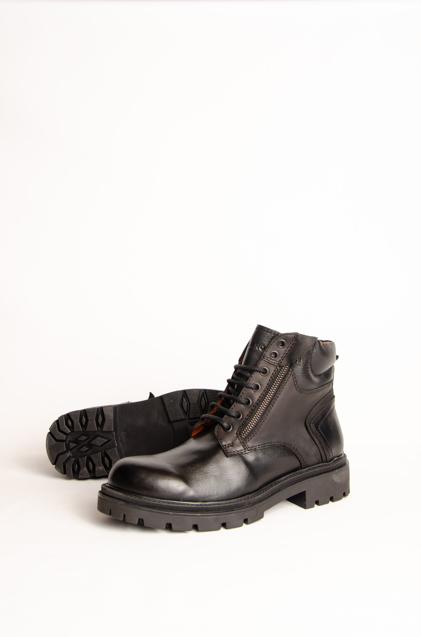 Borcego Decimo Negro