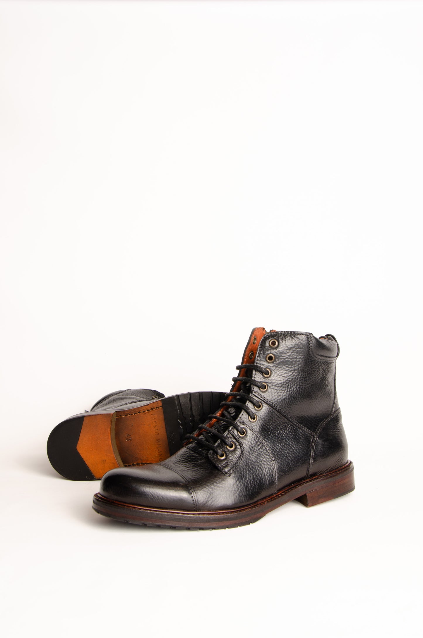 Borcego Leopoldo Negro