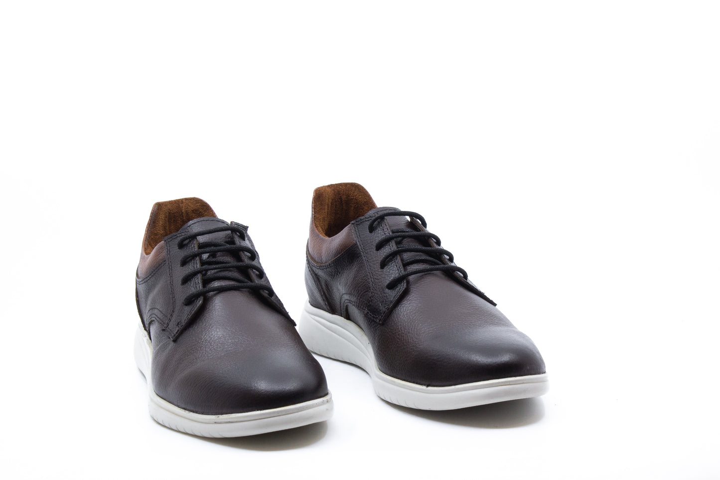 Zapatilla Hugo Negro