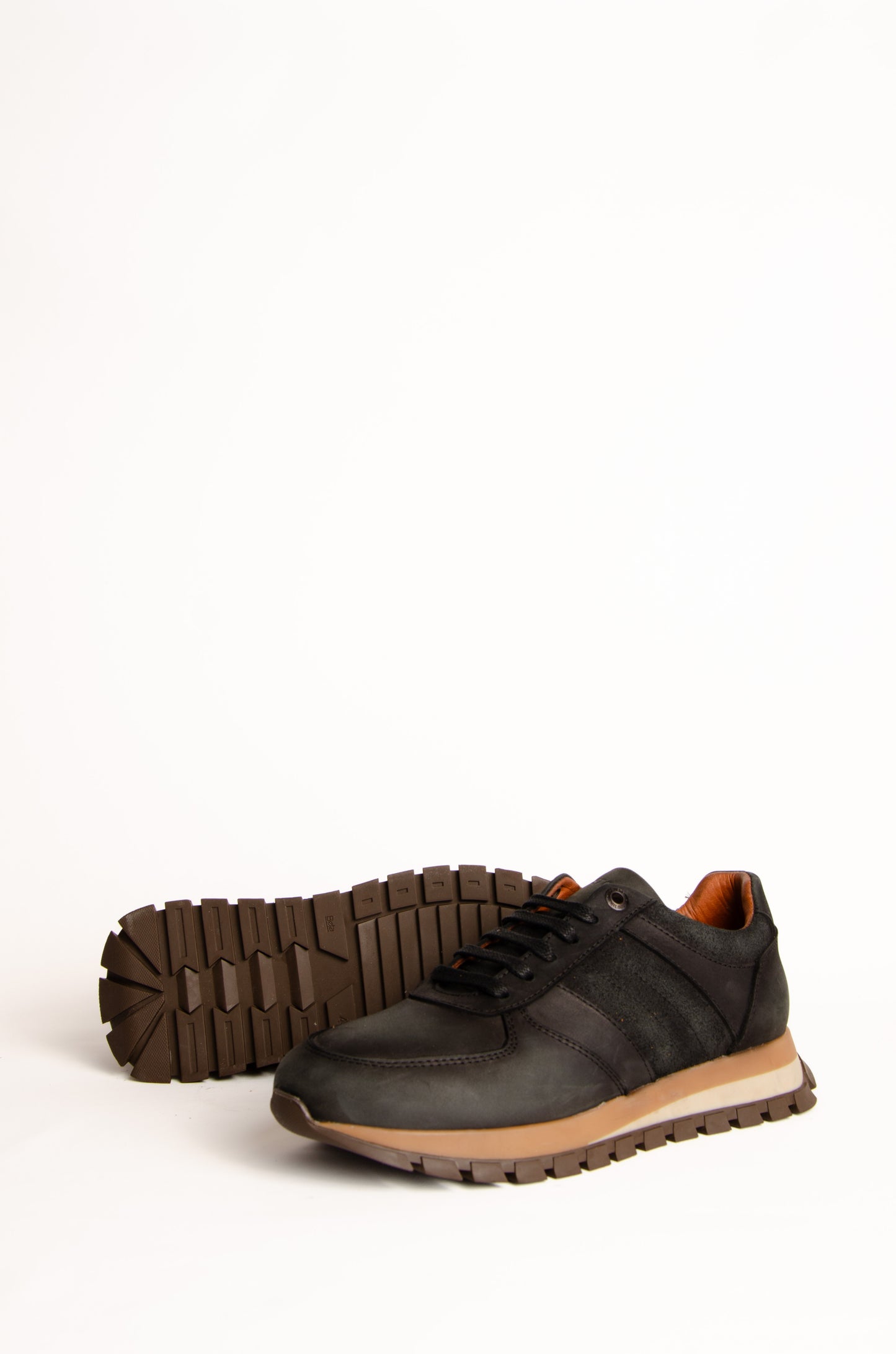 Zapatilla Marcello Negro