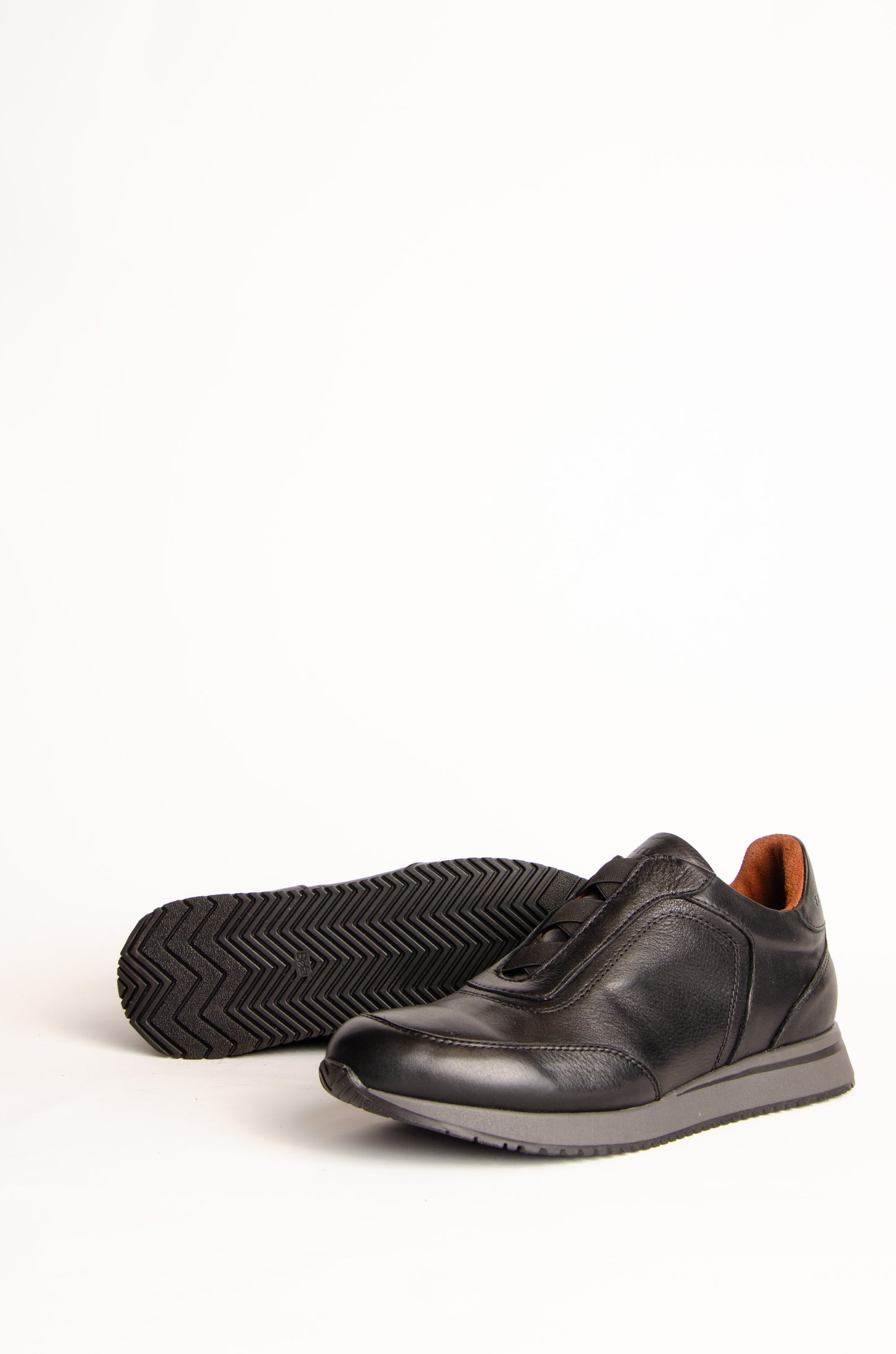 Zapatilla Domenico Negro