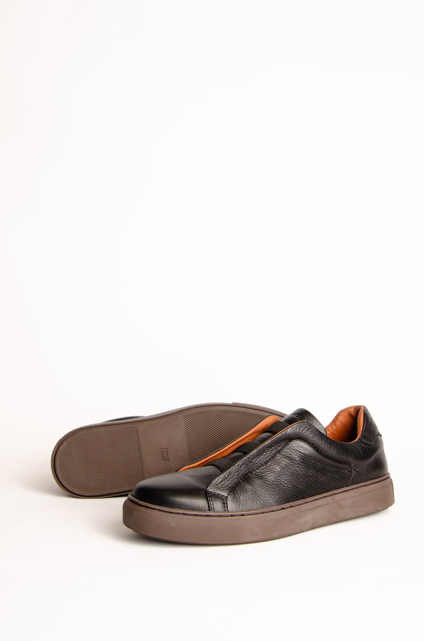 Zapatilla Ivano Negro