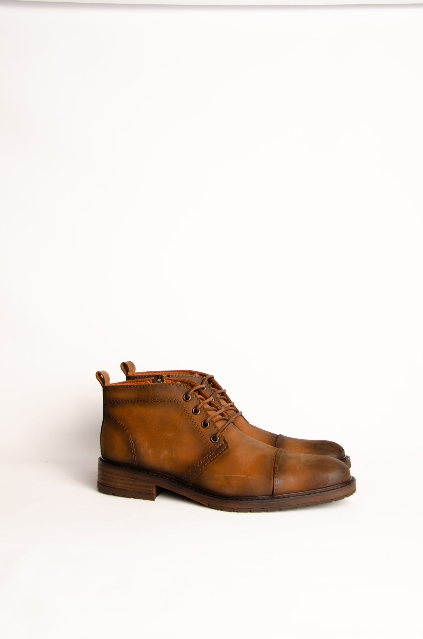Borcego Ubaldo Suela