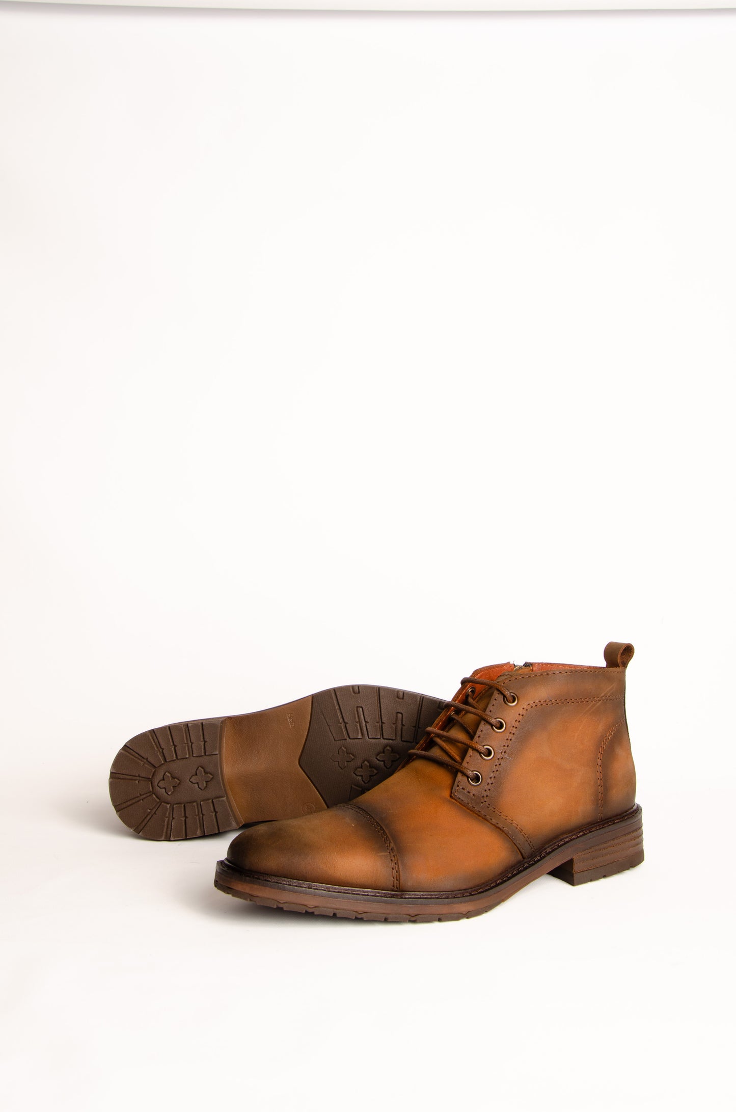 Borcego Ubaldo Suela