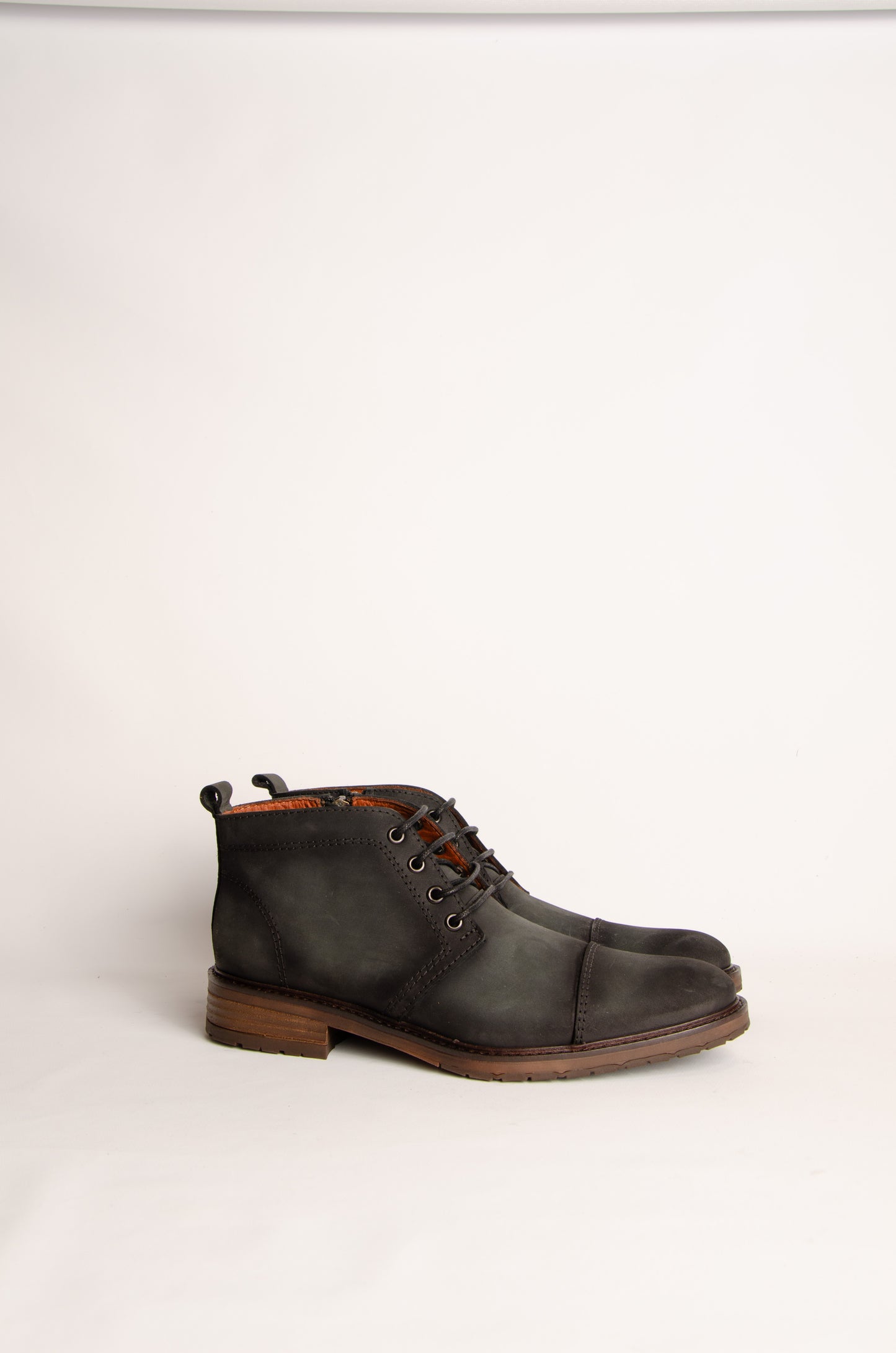 Borcego Ubaldo Negro