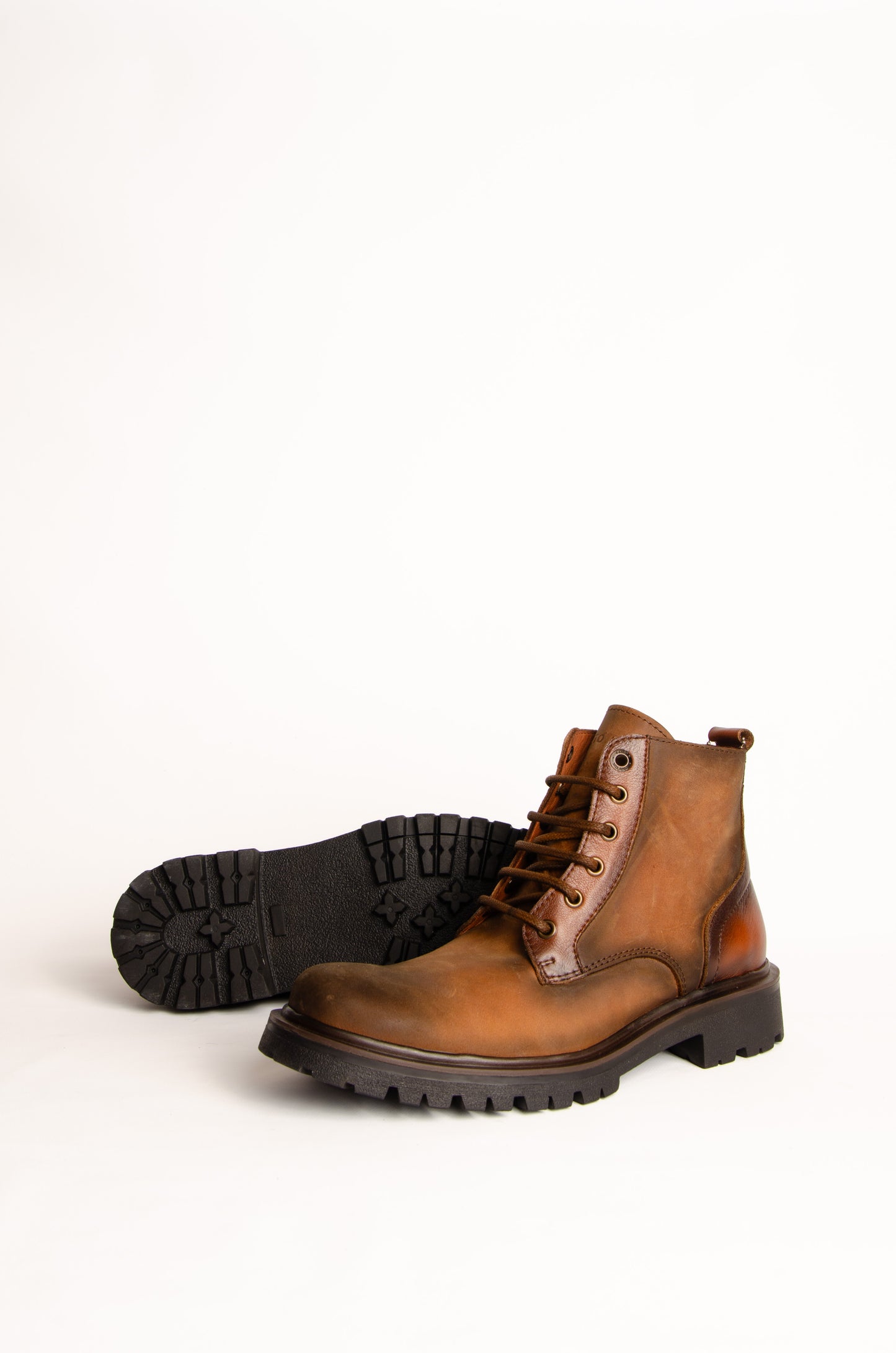 Bota Adolfo Suela
