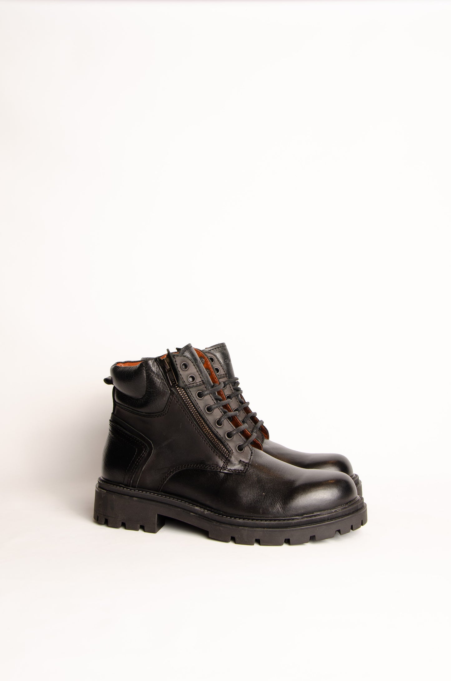 Borcego Decimo Negro