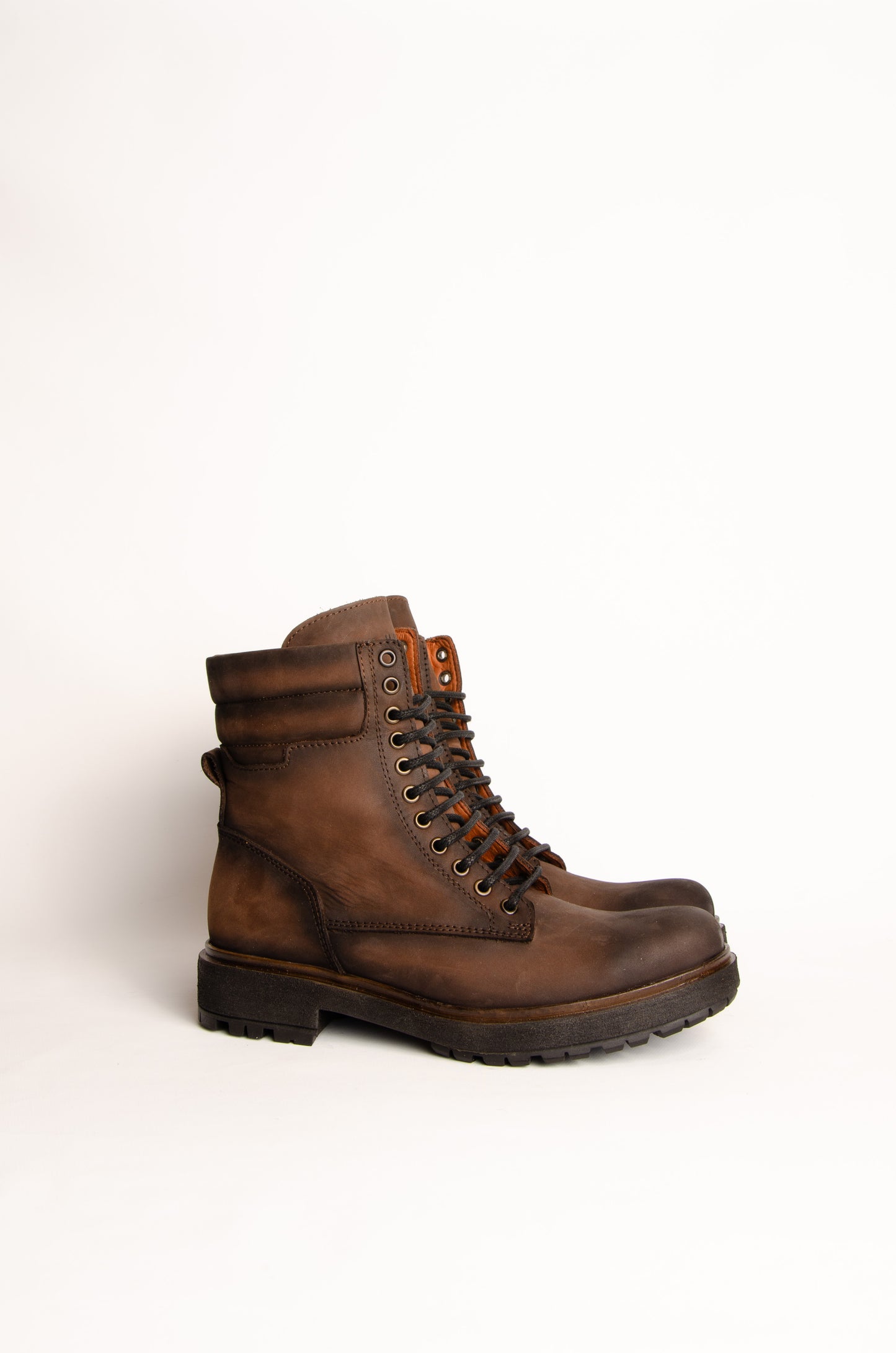 Borcego Arrigo Choco
