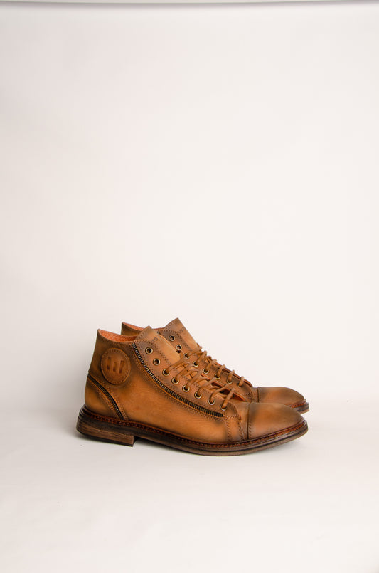 Bota Isidoro Suela