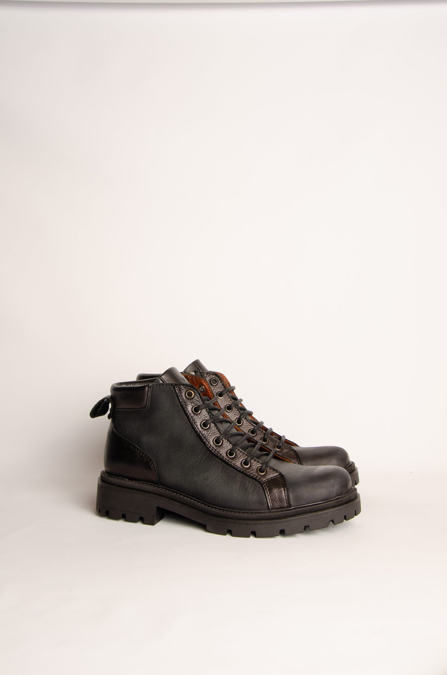 Borcego Lazzaro Negro