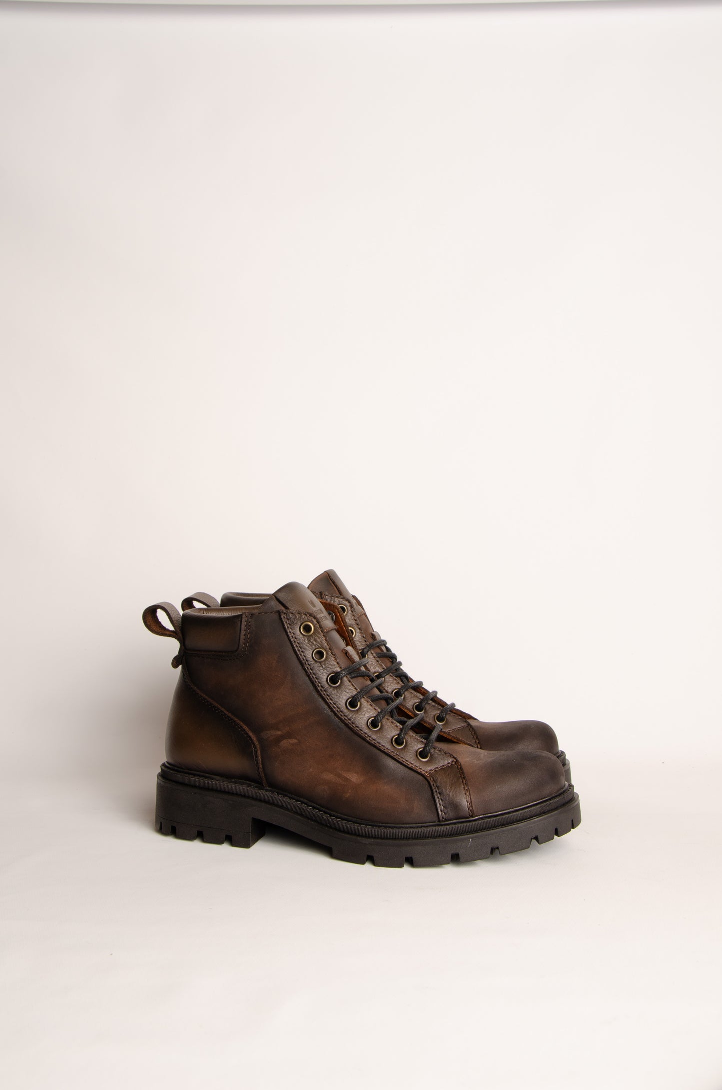 Borcego Lazzaro Choco