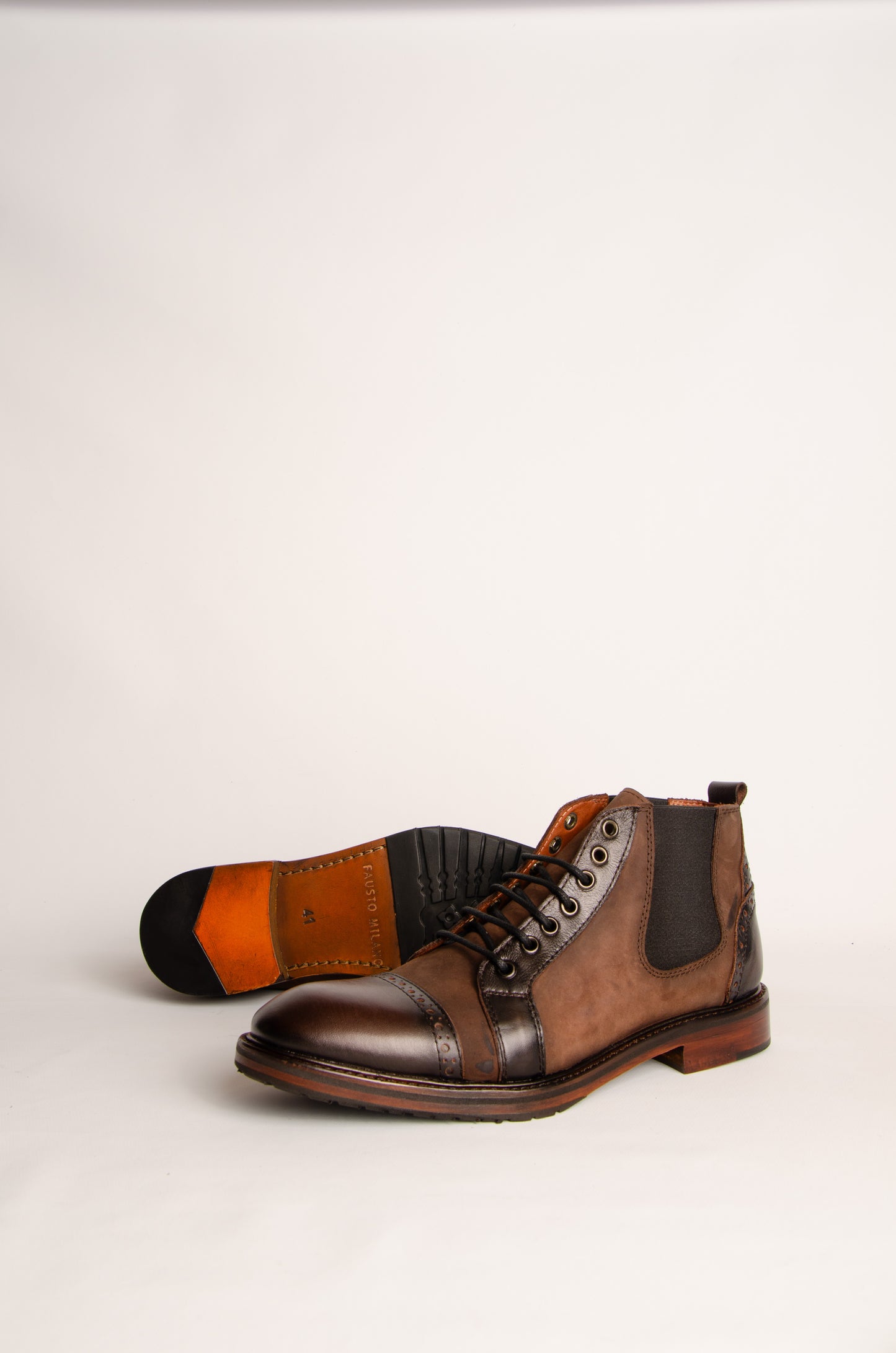 Borcego Nazzareno Choco