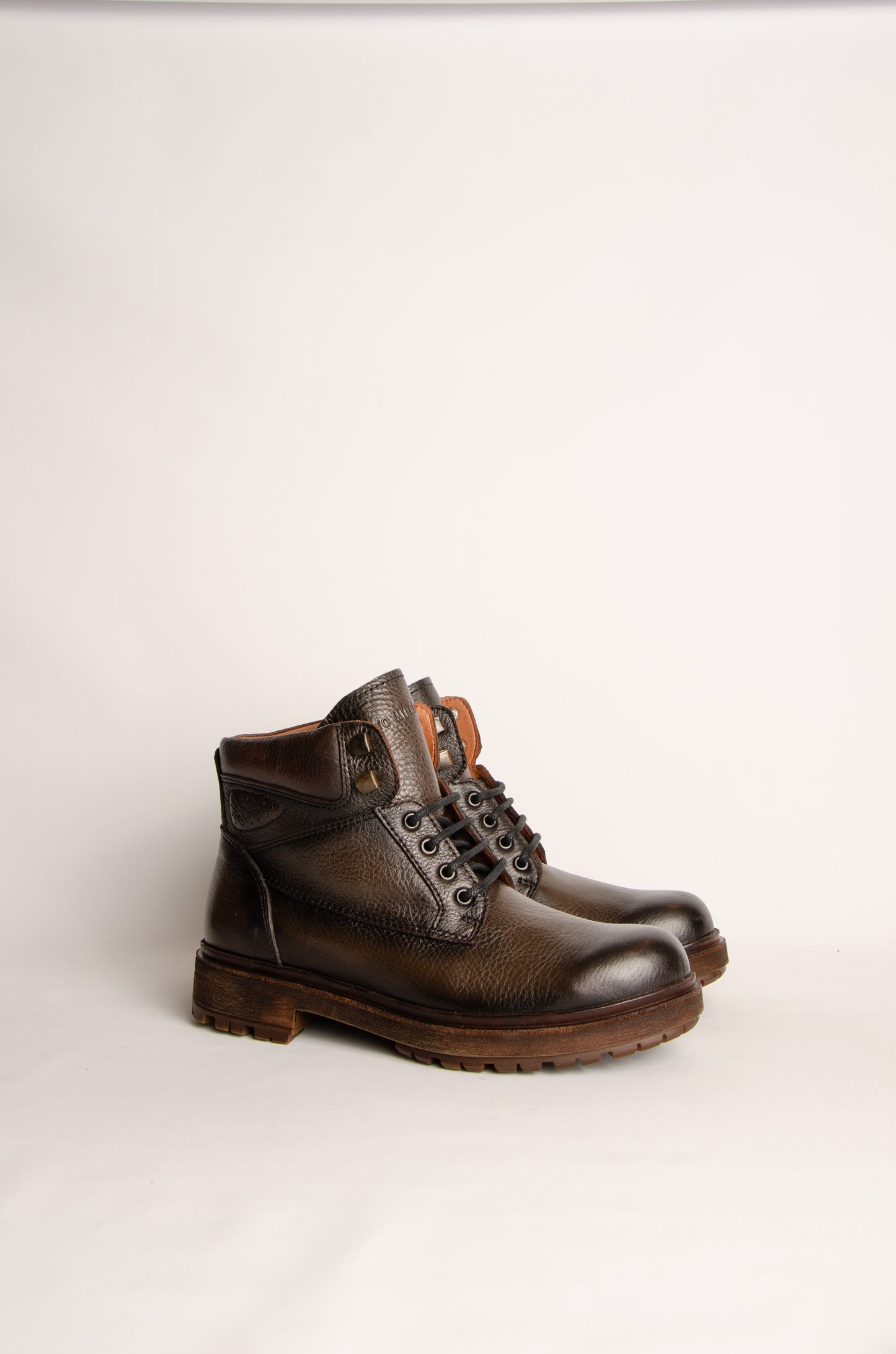 Borcego Rodolfo Choco