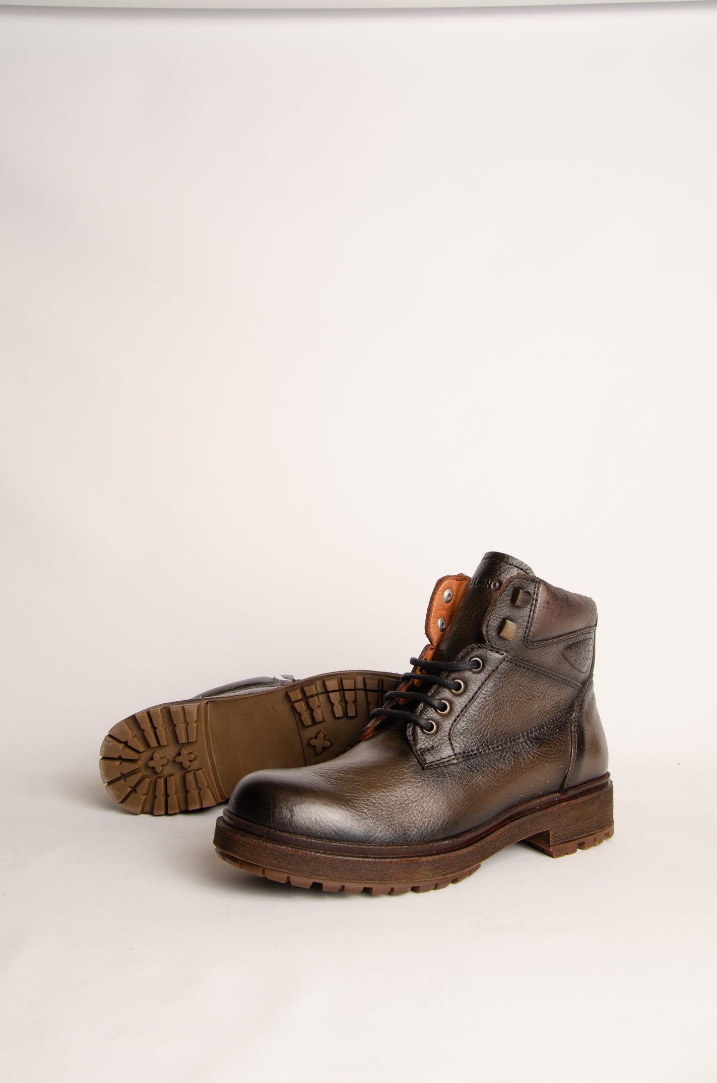 Borcego Rodolfo Choco