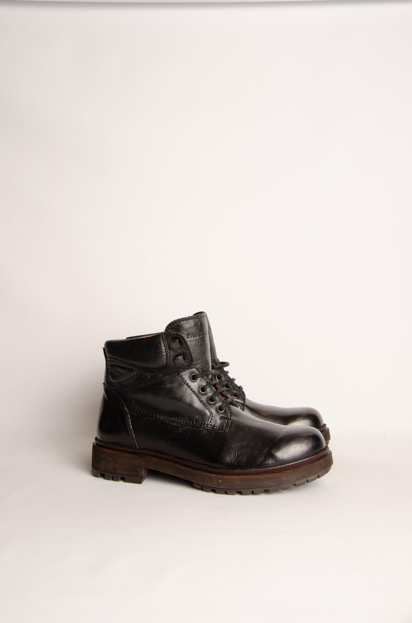 Borcego Rodolfo Negro