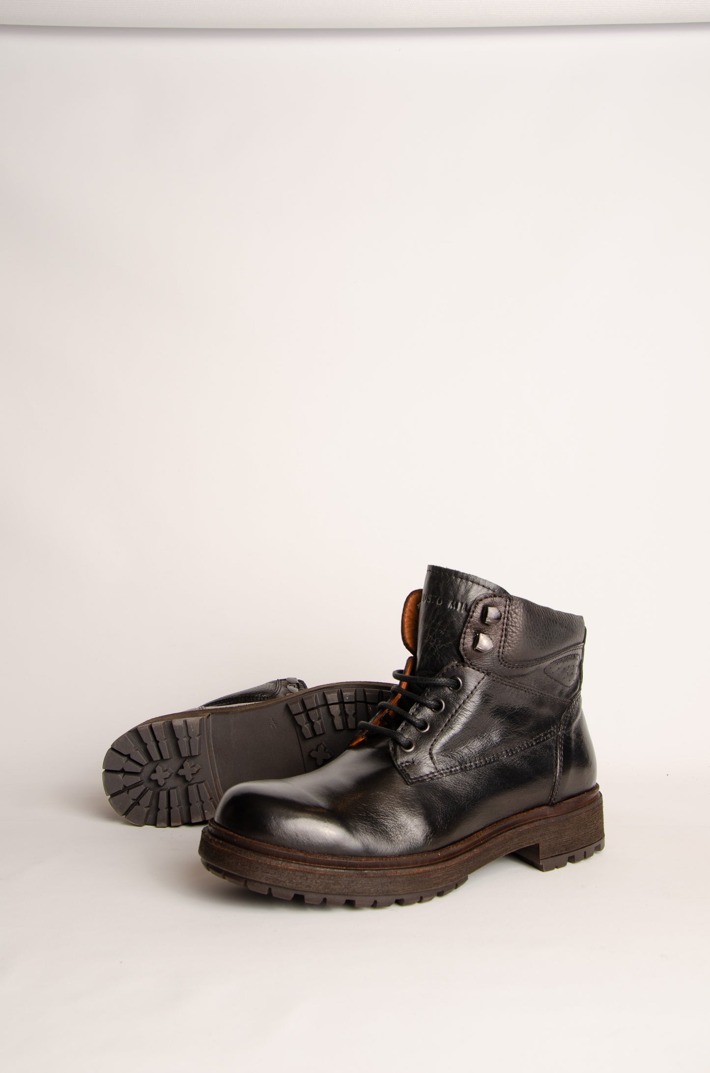 Borcego Rodolfo Negro
