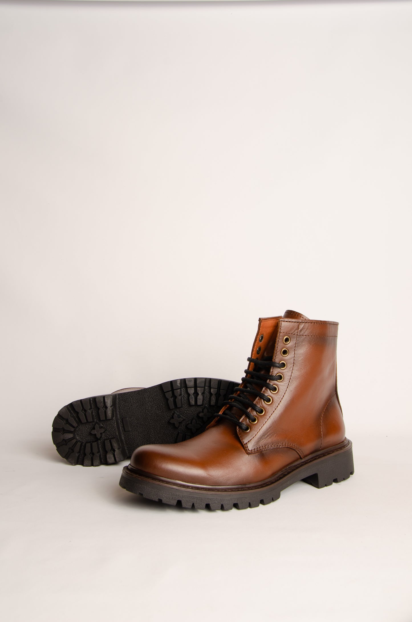 Borcego Benigno Suela