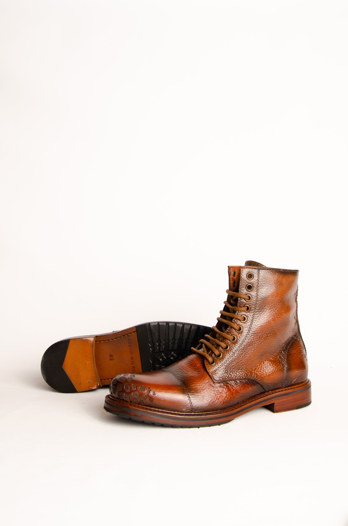 Borcego Demetrio Suela